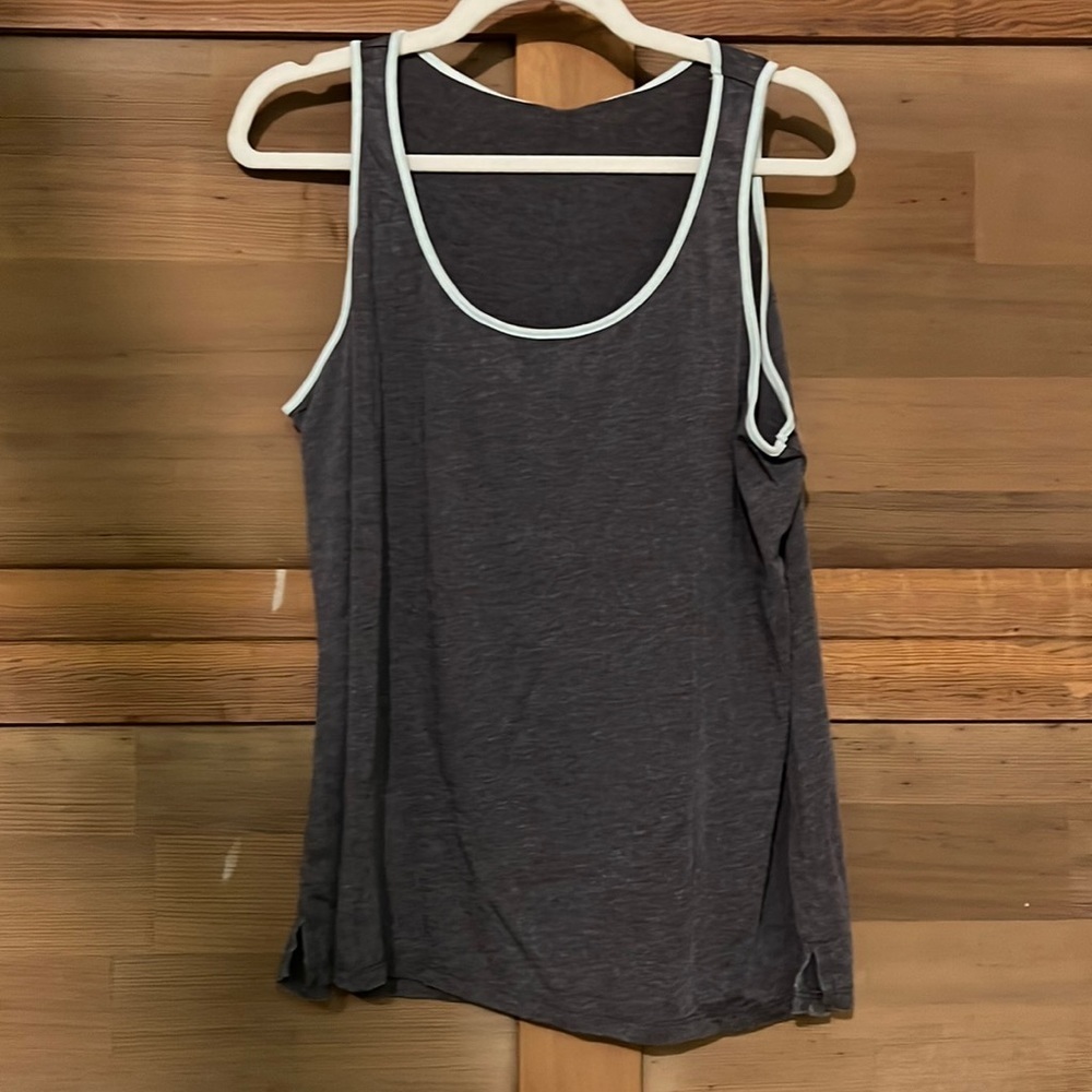 us apparel grade tank with blue trim
